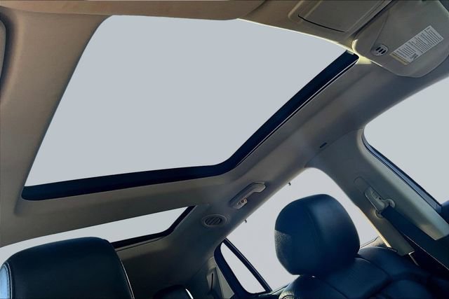 Used 2015 Lincoln MKT AWD w/ Equipment Group 201A image 27