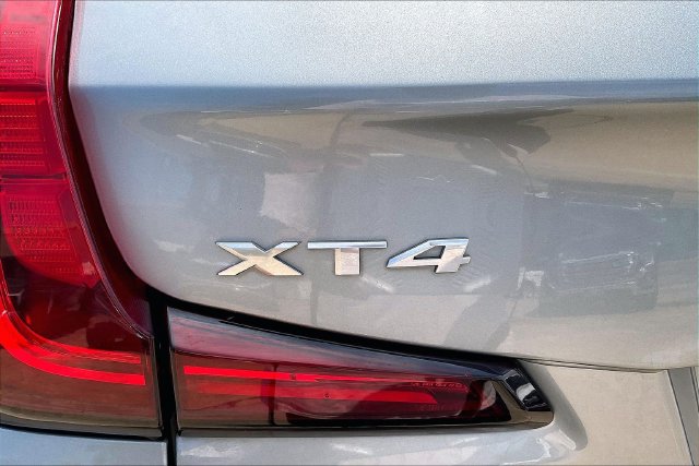 Used 2024 Cadillac XT4 Premium Luxury FWD image 23