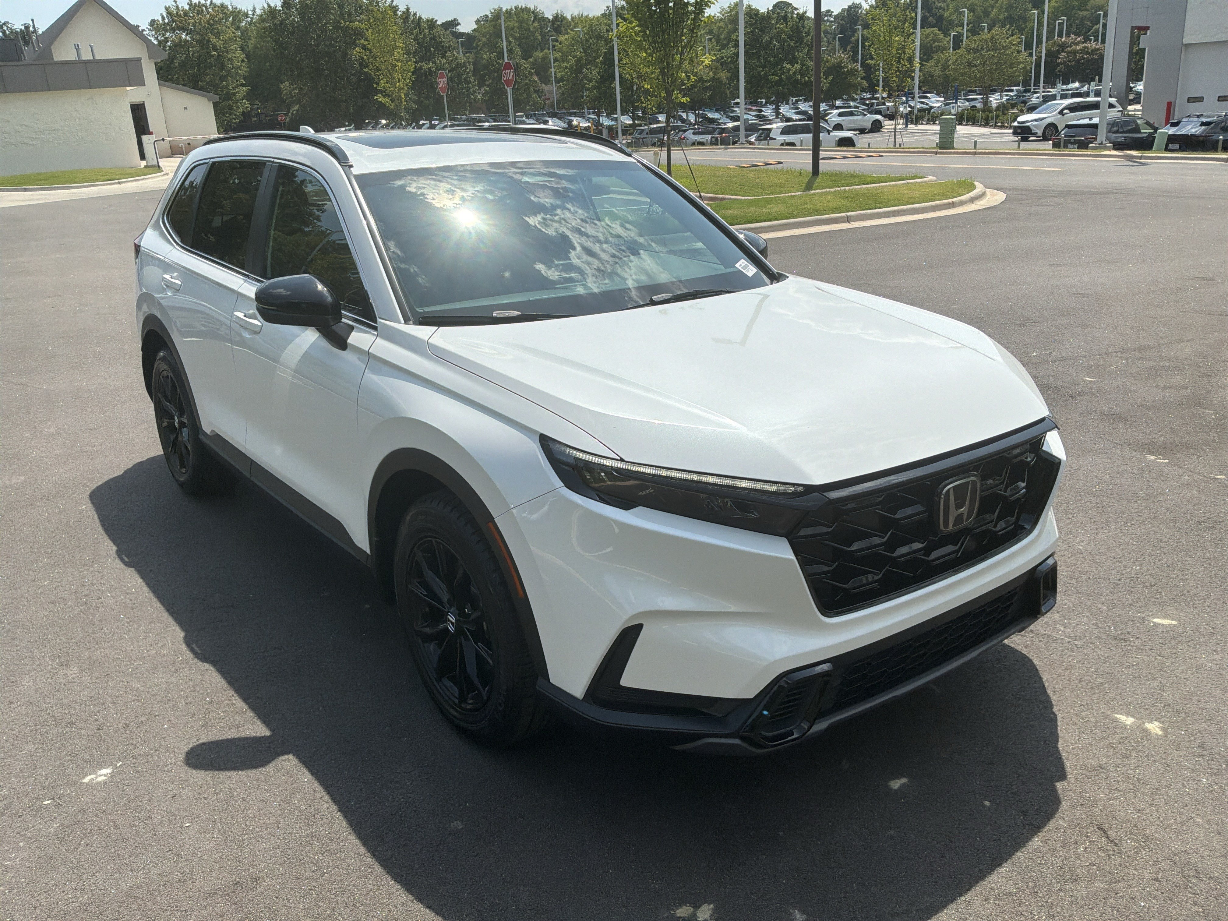 Used 2024 Honda CR-V Sport image 2