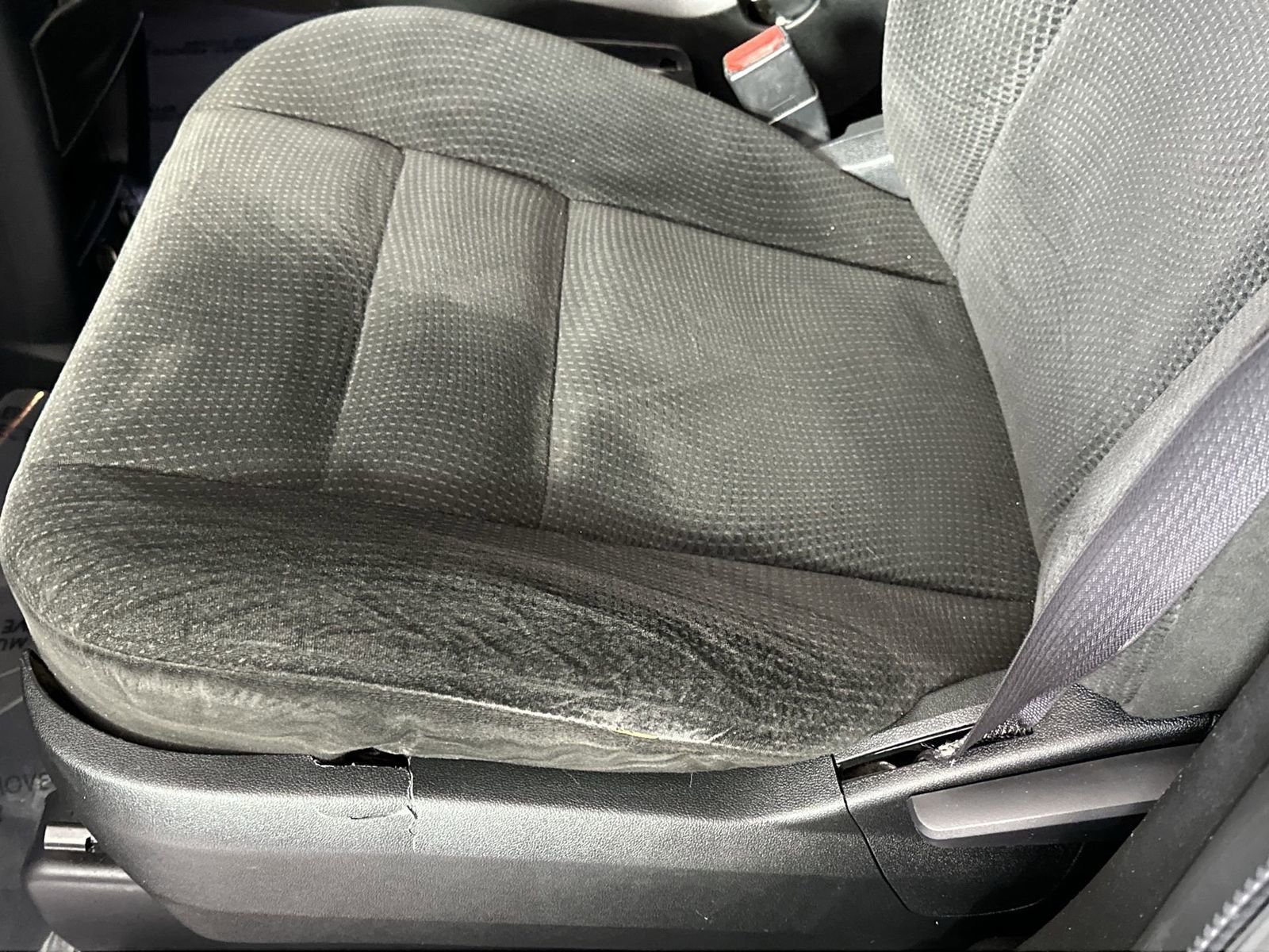 Used 2017 Dodge Grand Caravan SE image 12