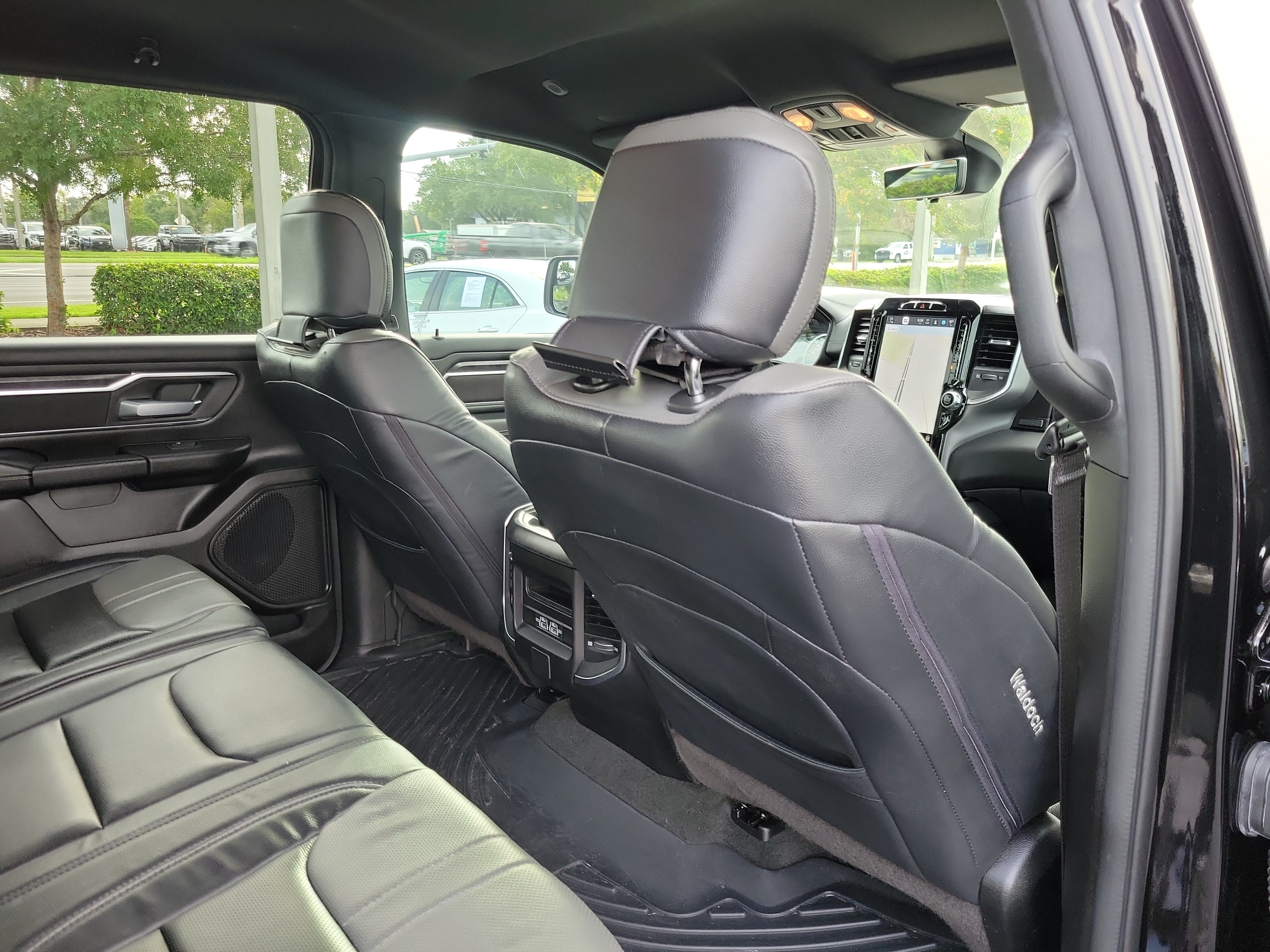 Used 2024 RAM 1500 Big Horn AWD/4WD image 32