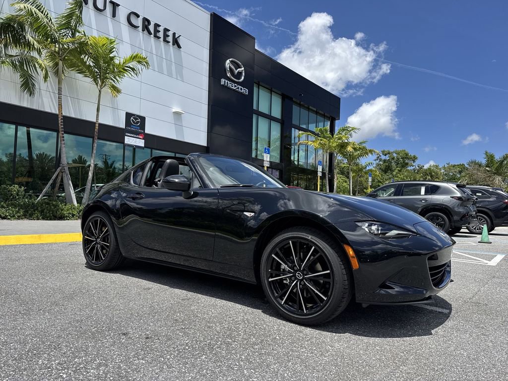 New 2026 MAZDA MX-5 Miata RF Grand Touring RWD image 22