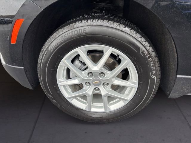 Used 2024 Chevrolet Equinox LS w/ Driver Confidence II Package image 9