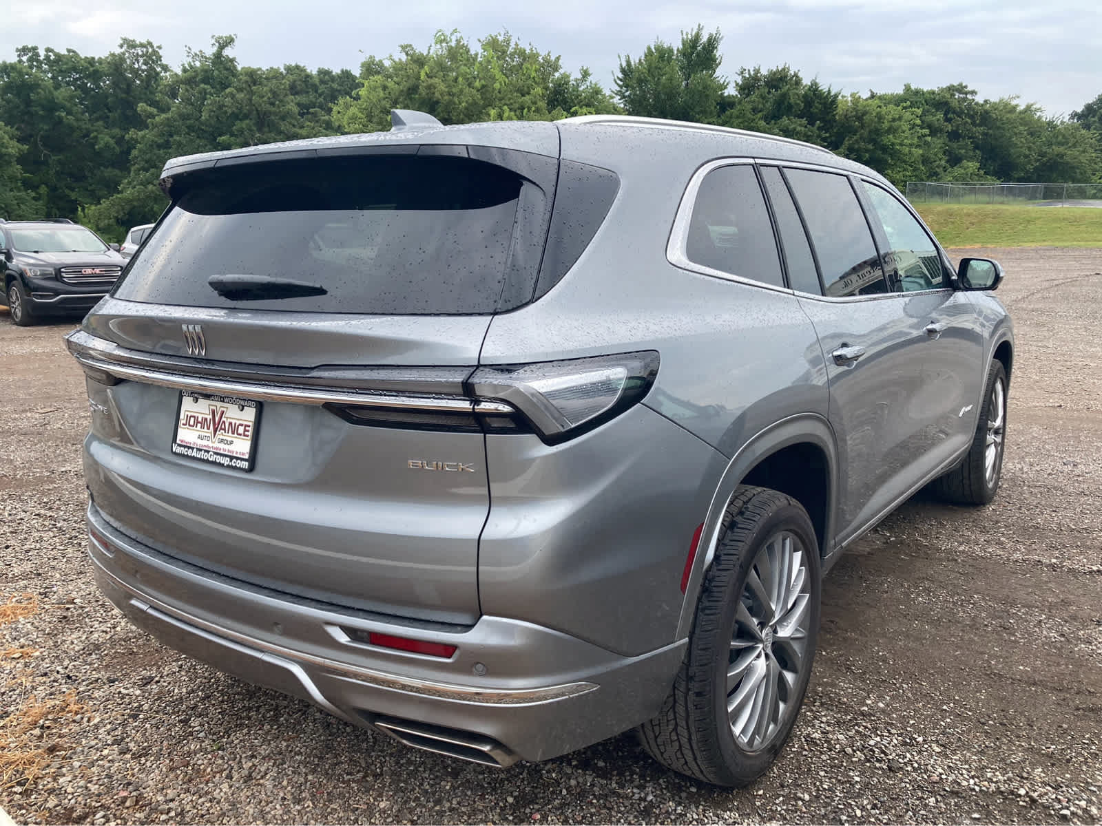 Used 2025 Buick Enclave Avenir AWD/4WD image 13