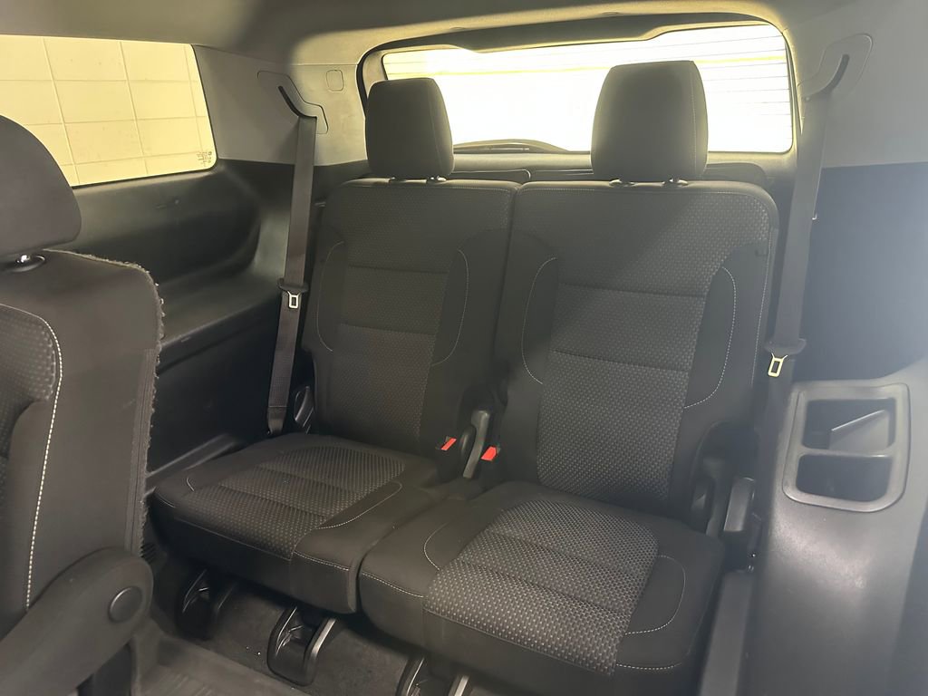 Used 2022 GMC Acadia SLE w/ LPO, Floor Liner Package AWD/4WD image 36
