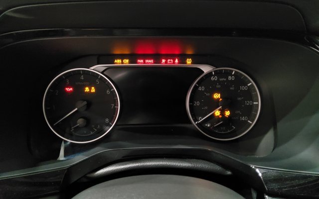 Used 2024 Nissan Pathfinder SV image 17