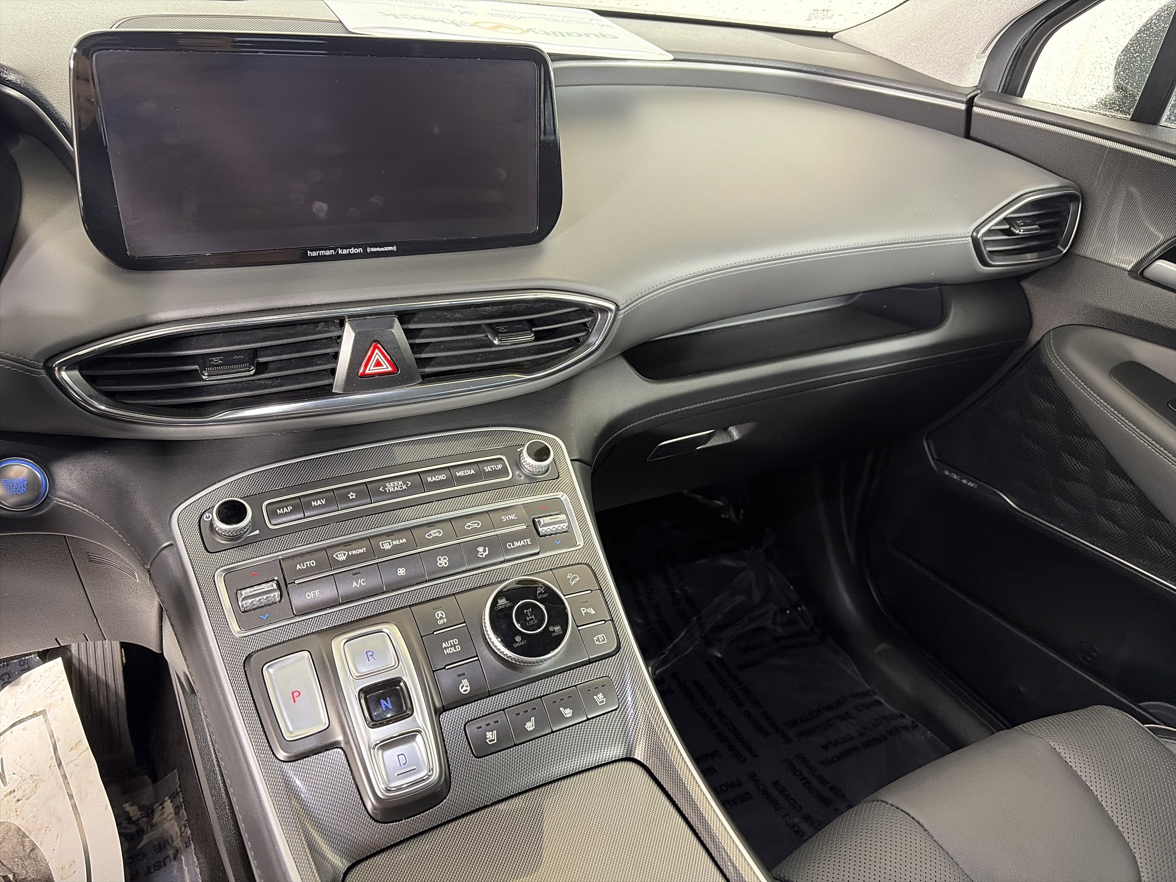 Used 2023 Hyundai Santa Fe Limited w/ Cargo Package image 4