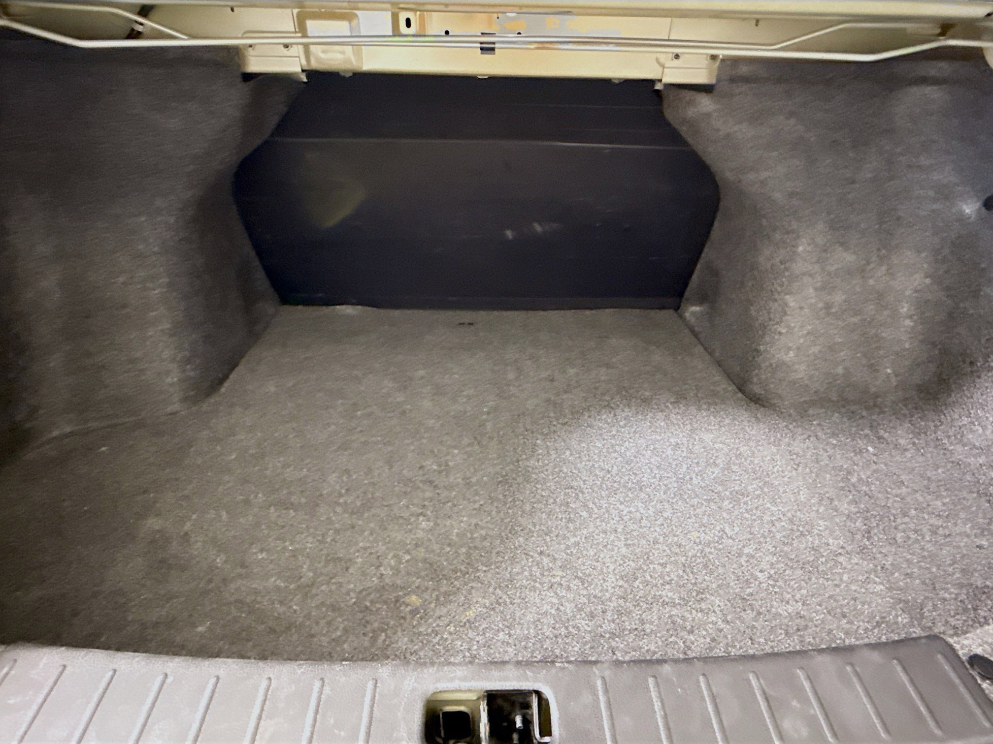 Used 2018 Nissan Versa S image 32