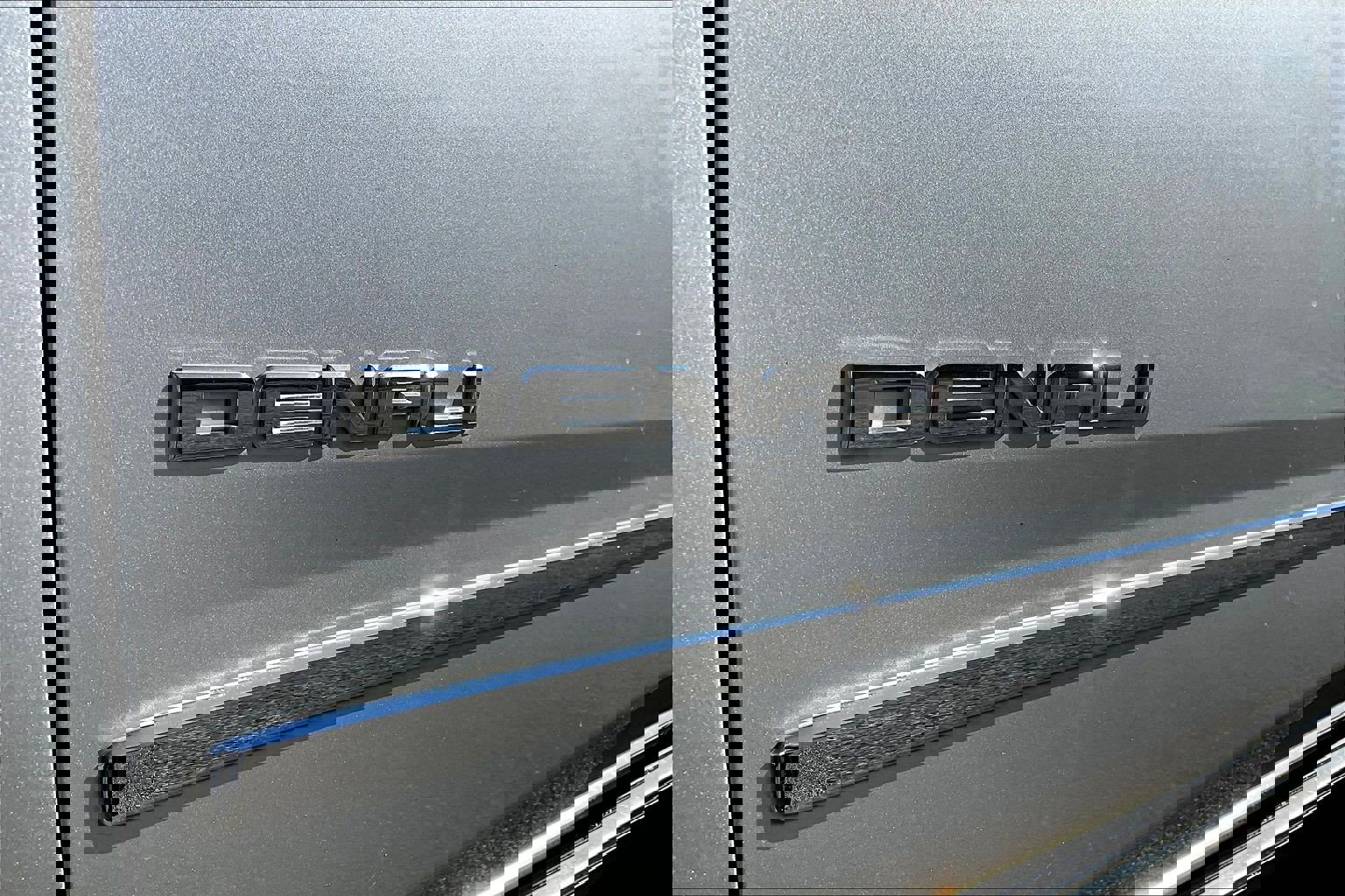 Used 2020 GMC Yukon Denali w/ Denali Premium Package image 24