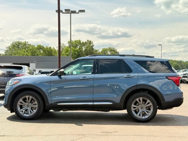 Used 2025 Ford Explorer Active w/ Active Comfort Package AWD/4WD image 40