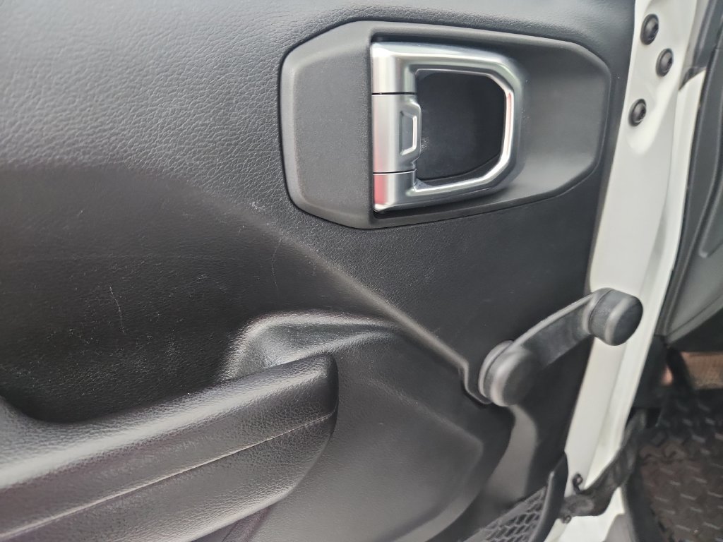 Used 2018 Jeep Wrangler Unlimited Sport AWD/4WD image 23