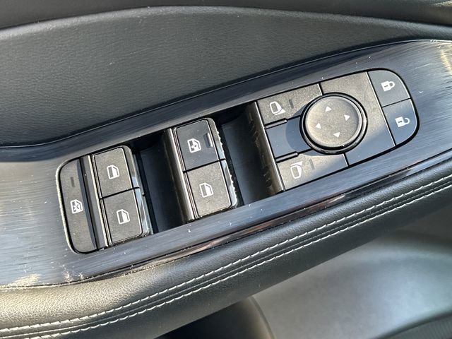 Used 2023 Nissan Rogue SV w/ SV Premium B Package image 25