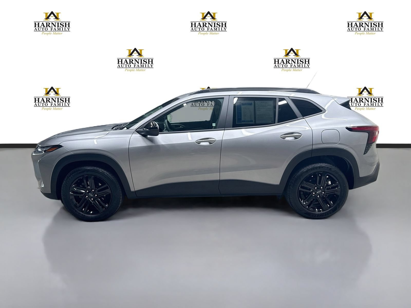 New 2026 Chevrolet Trax ACTIV w/ Sunroof Package FWD image 11
