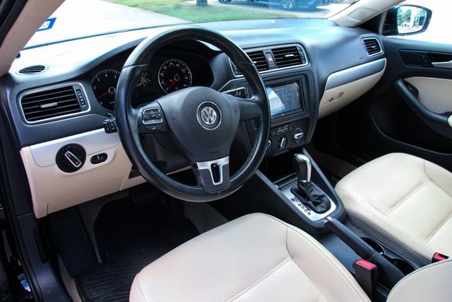 Used 2014 Volkswagen Jetta SE image 9