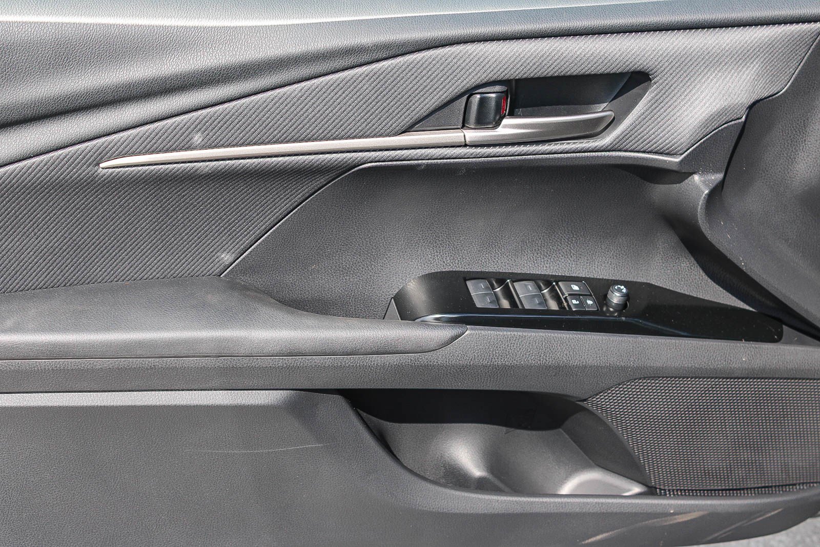 New 2026 Toyota Camry SE image 23