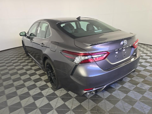 Used 2023 Toyota Camry XSE FWD image 8