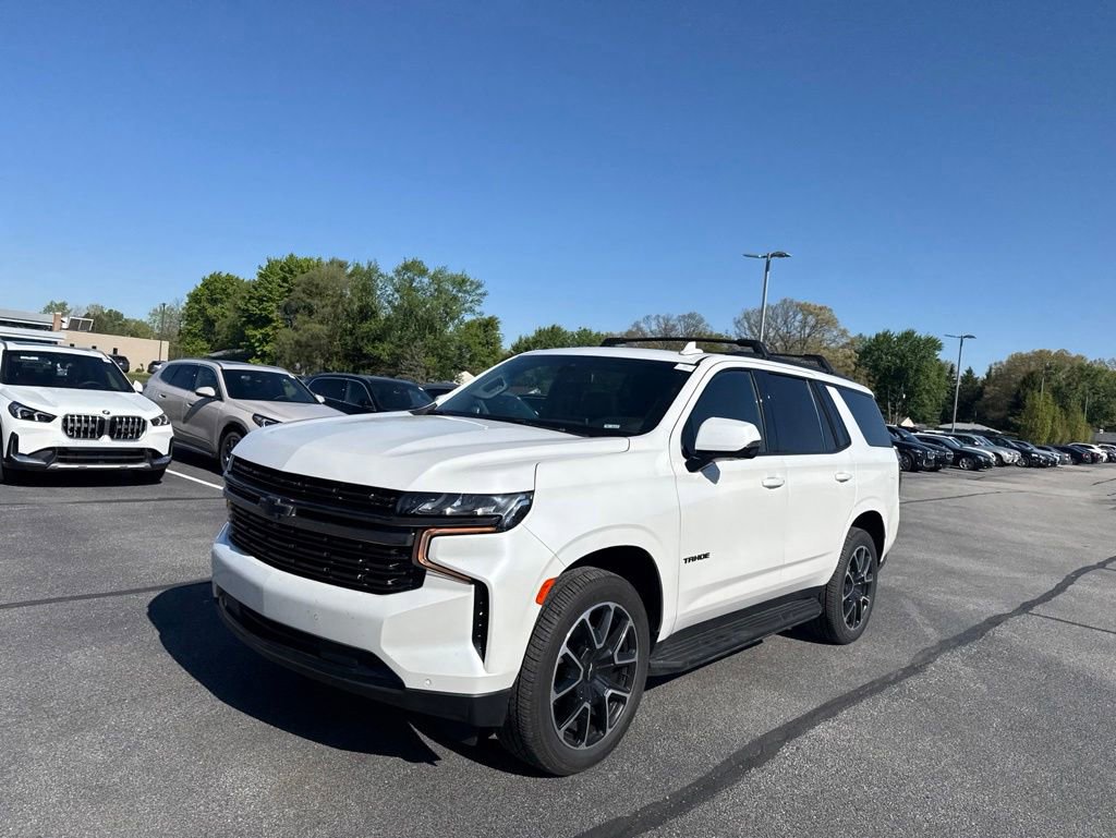Used 2022 Chevrolet Tahoe RST w/ Luxury Package AWD/4WD image 3
