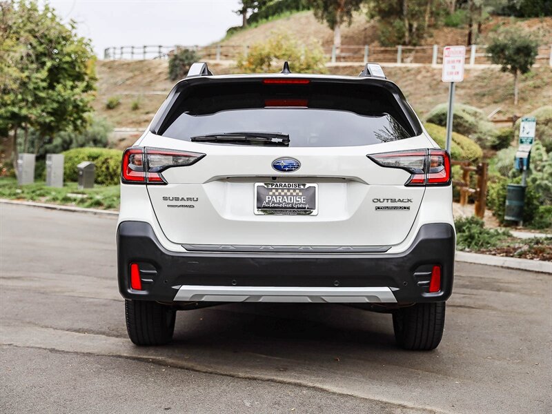 Used 2022 Subaru Outback Touring XT AWD/4WD image 4