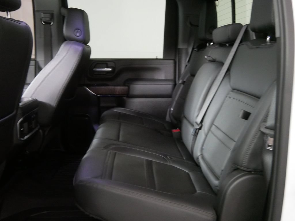 Used 2023 GMC Sierra 3500 Denali w/ Technology Package AWD/4WD image 23