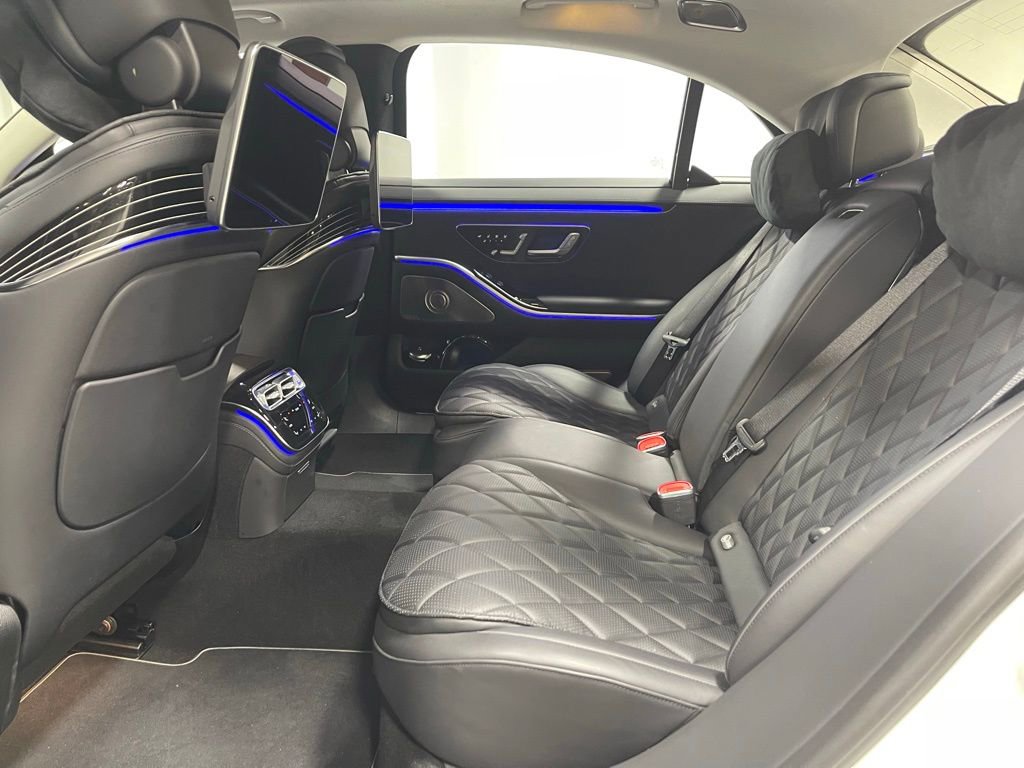Used 2023 Mercedes-Benz S 580e 4MATIC Sedan w/ 3D Technology Package image 24