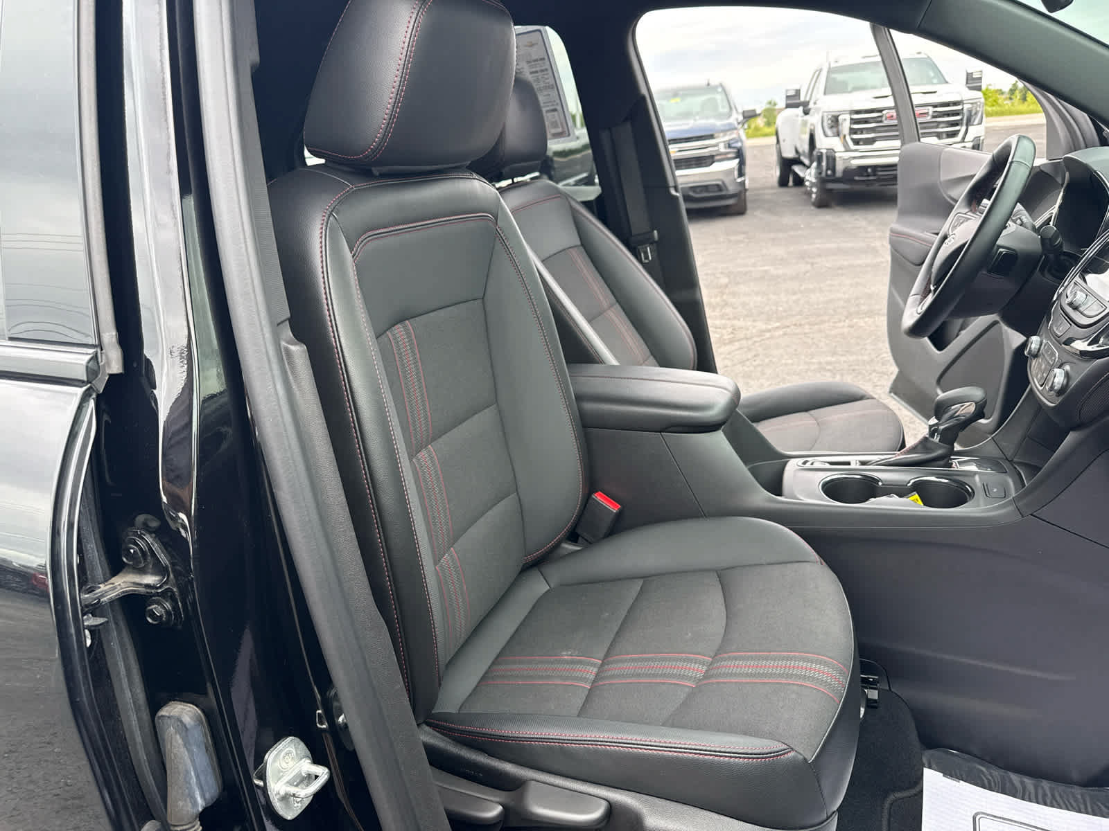 Certified 2023 Chevrolet Equinox RS FWD image 26