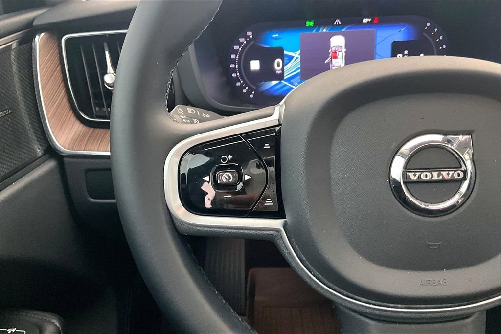Used 2023 Volvo XC60 B5 Plus w/ Protection Package Premier image 24