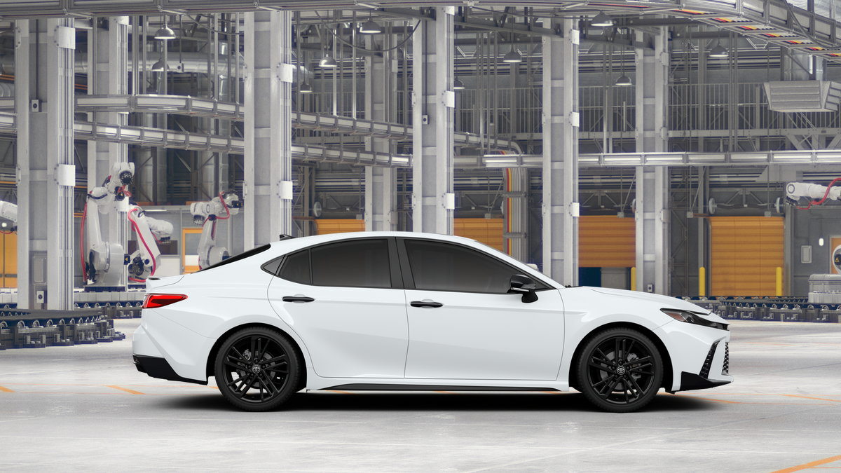 New 2026 Toyota Camry Hybrid w/ Multimedia Upgrade Package FWD image 12