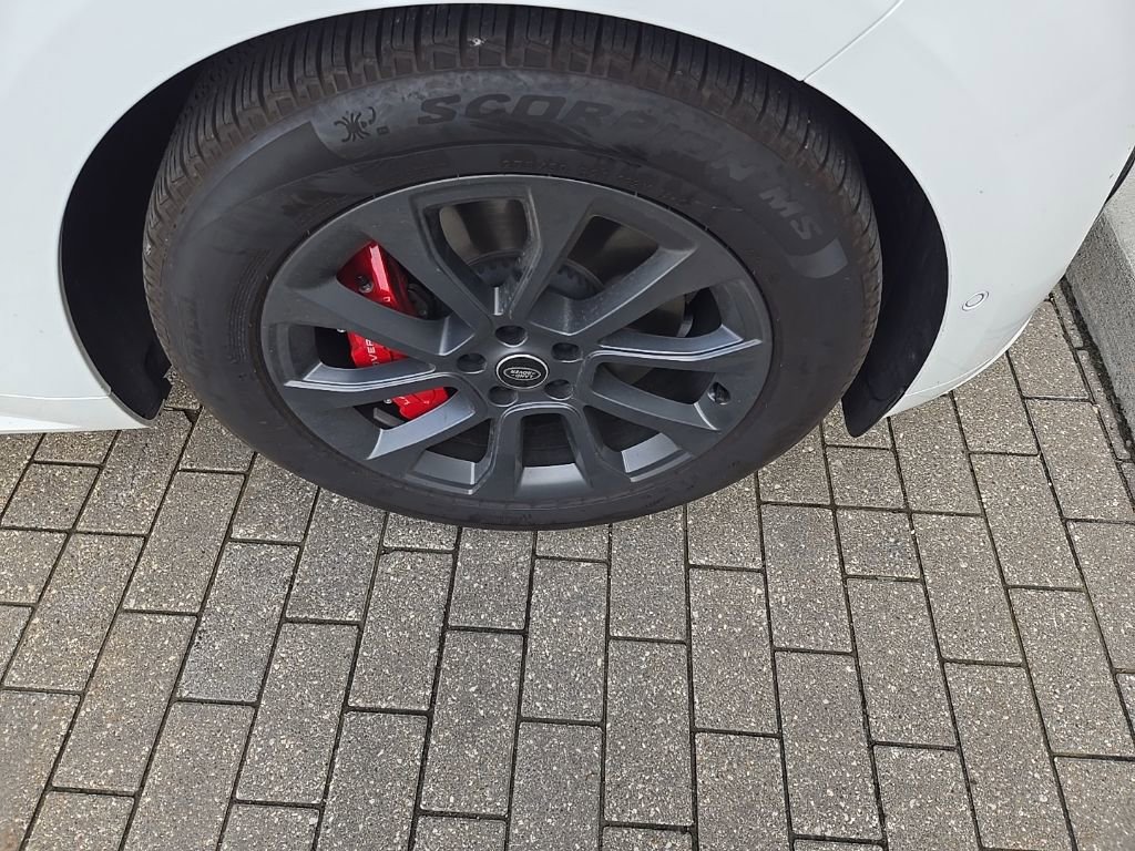 Used 2025 Land Rover Range Rover Sport Dynamic SE image 11