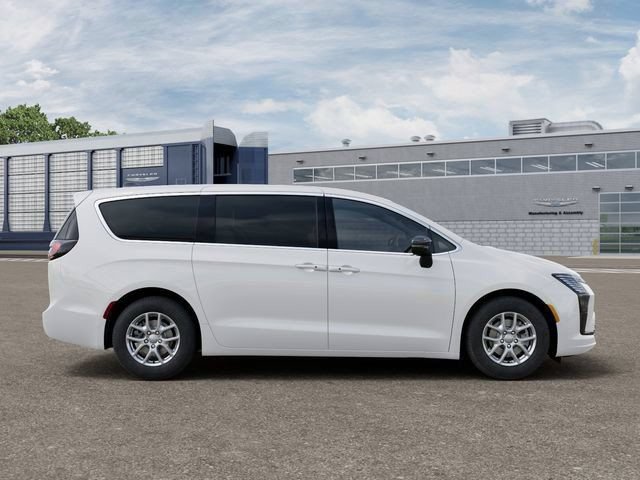 New 2027 Chrysler Pacifica Select FWD image 29