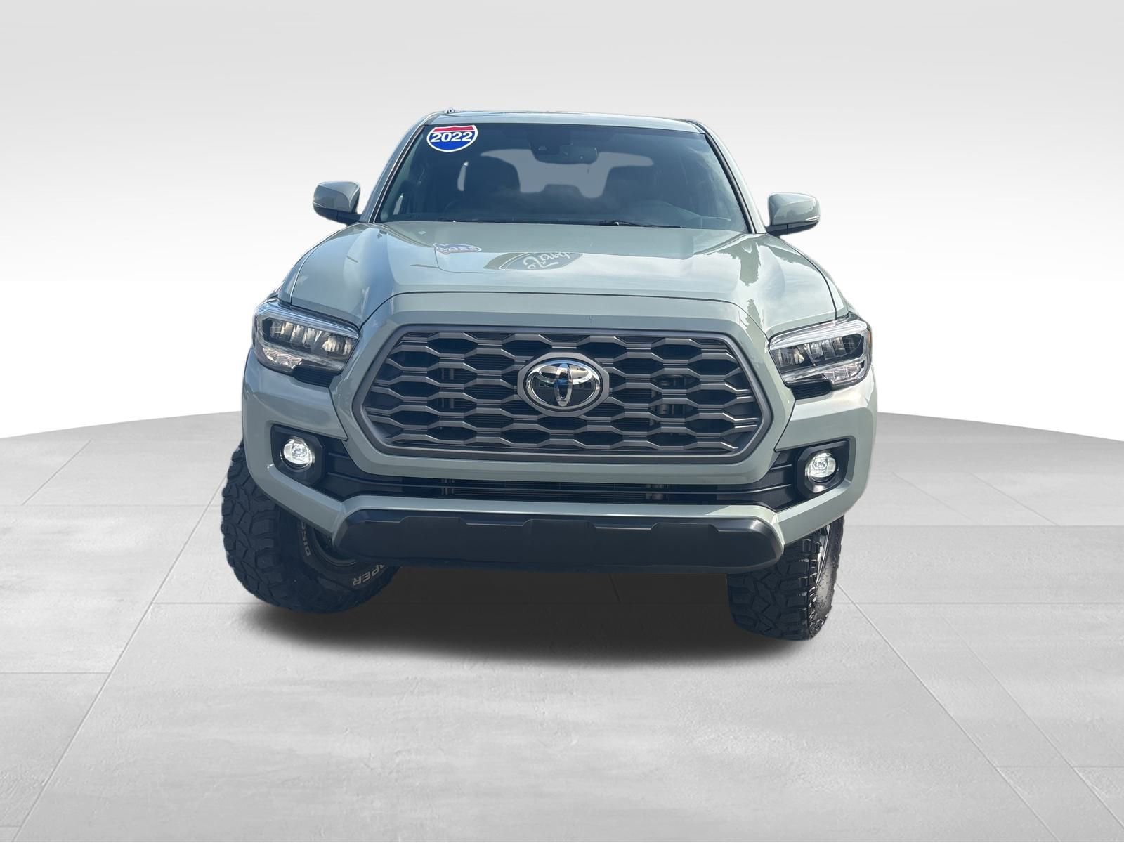 Used 2022 Toyota Tacoma TRD Off-Road image 9