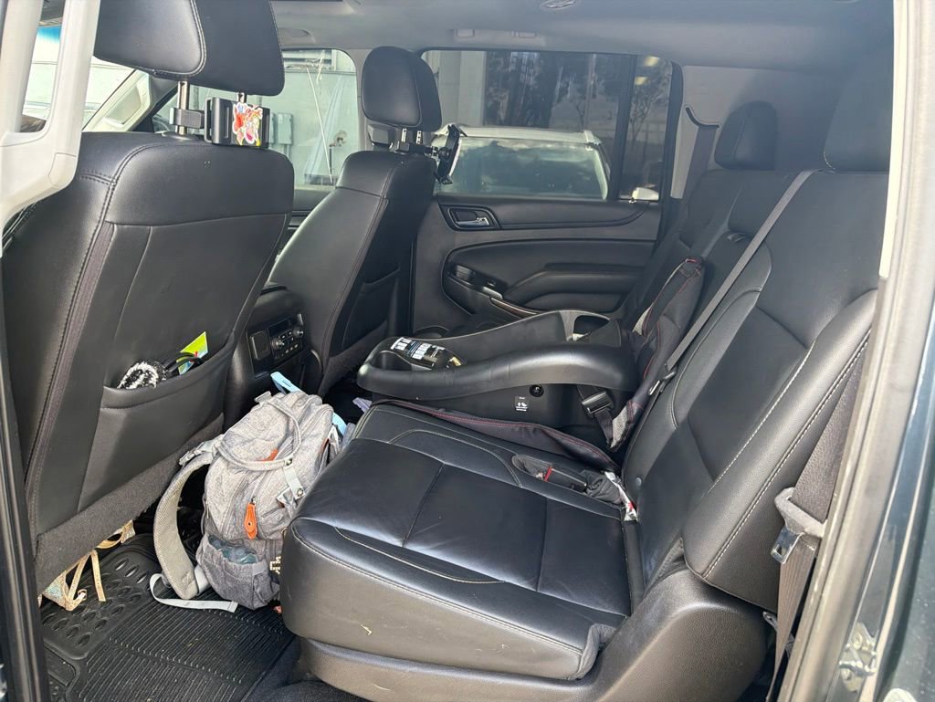 Used 2020 Chevrolet Suburban LT RWD image 4