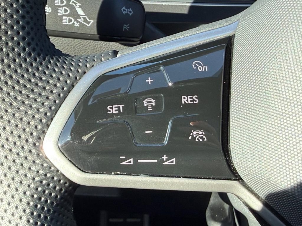 Certified 2024 Volkswagen Tiguan SE R-Line image 16