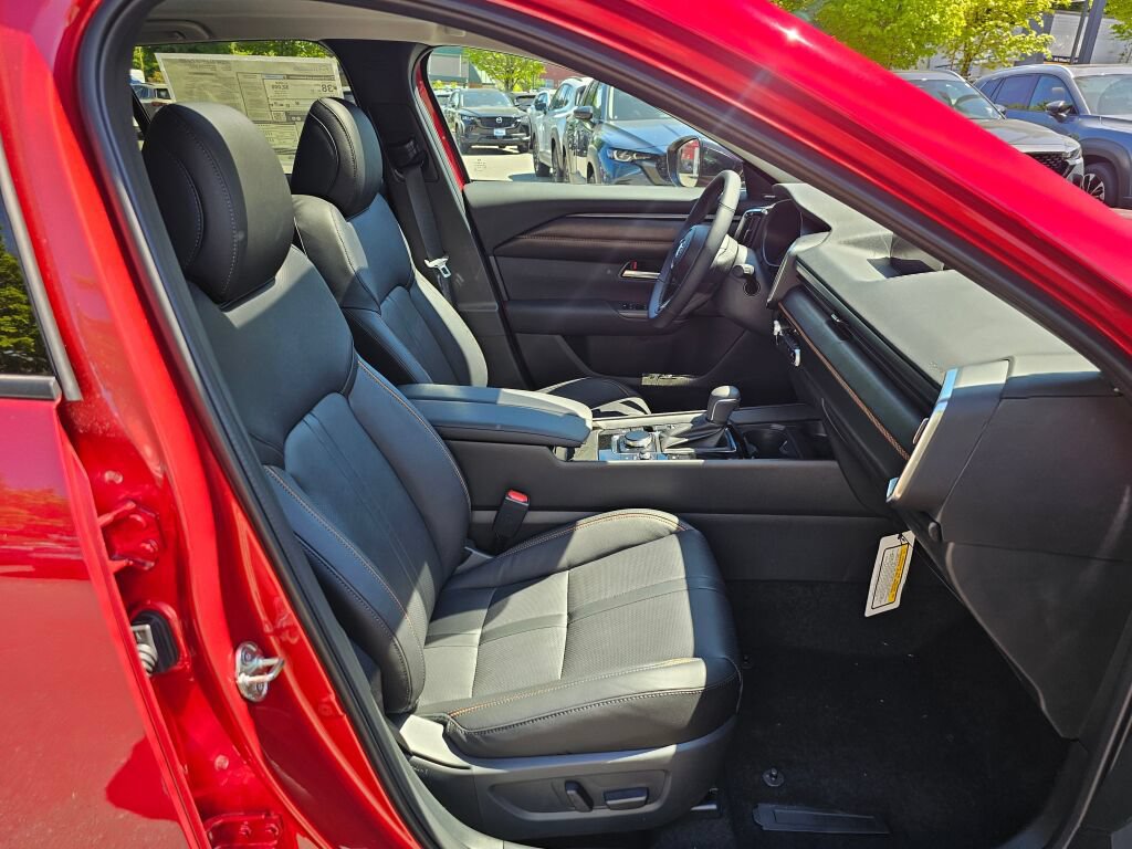 New 2026 MAZDA CX-50 2.5 Hybrid w/ Weather Package AWD/4WD image 30