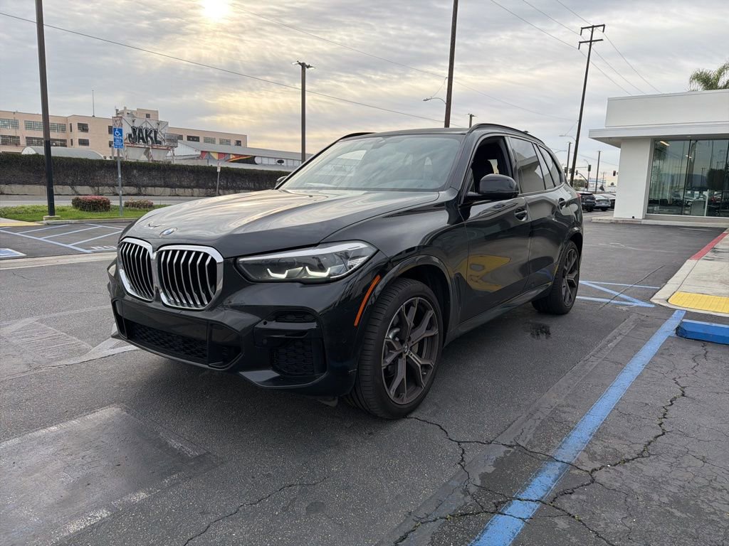 Certified 2023 BMW X5 sDrive40i w/ M Sport Package image 3