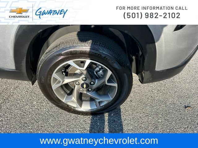 Used 2026 Chevrolet Trax LT FWD image 10