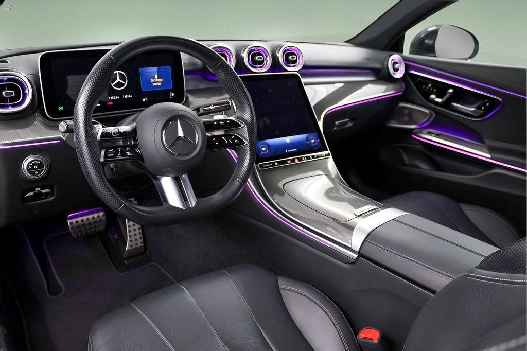 Used 2025 Mercedes-Benz CLE 300 4MATIC Coupe image 2