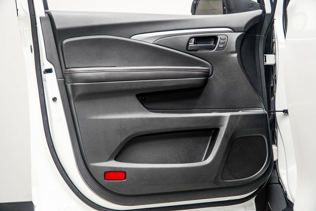 Used 2022 Honda Passport TrailSport image 31