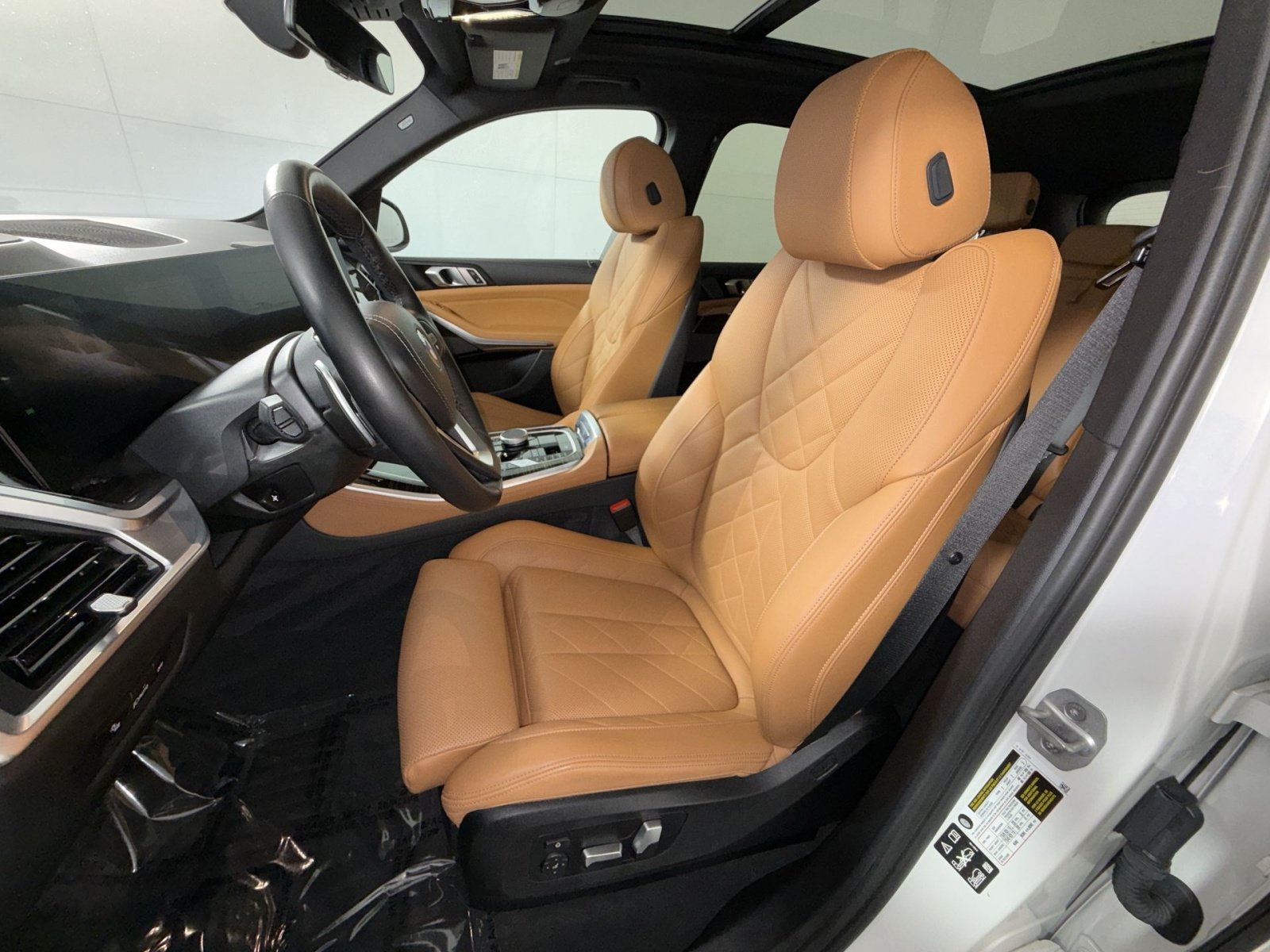 Used 2024 BMW X5 xDrive40i w/ Premium Package AWD/4WD image 13
