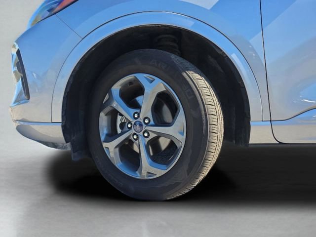 Used 2024 Ford Escape ST-Line image 9
