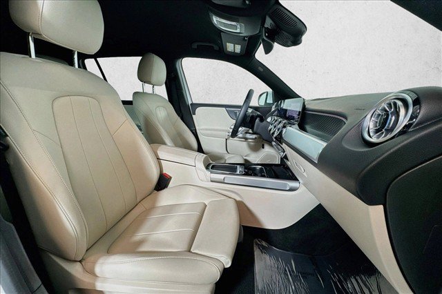 Used 2024 Mercedes-Benz EQB 250+ image 25