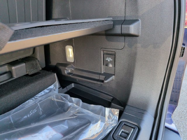 New 2026 Toyota Sequoia Platinum AWD/4WD image 32