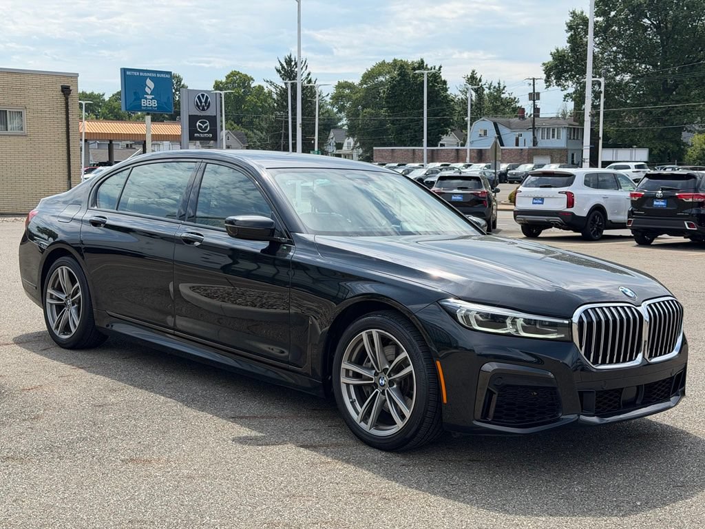 Used 2021 BMW 740i xDrive w/ M Sport Package AWD/4WD image 6