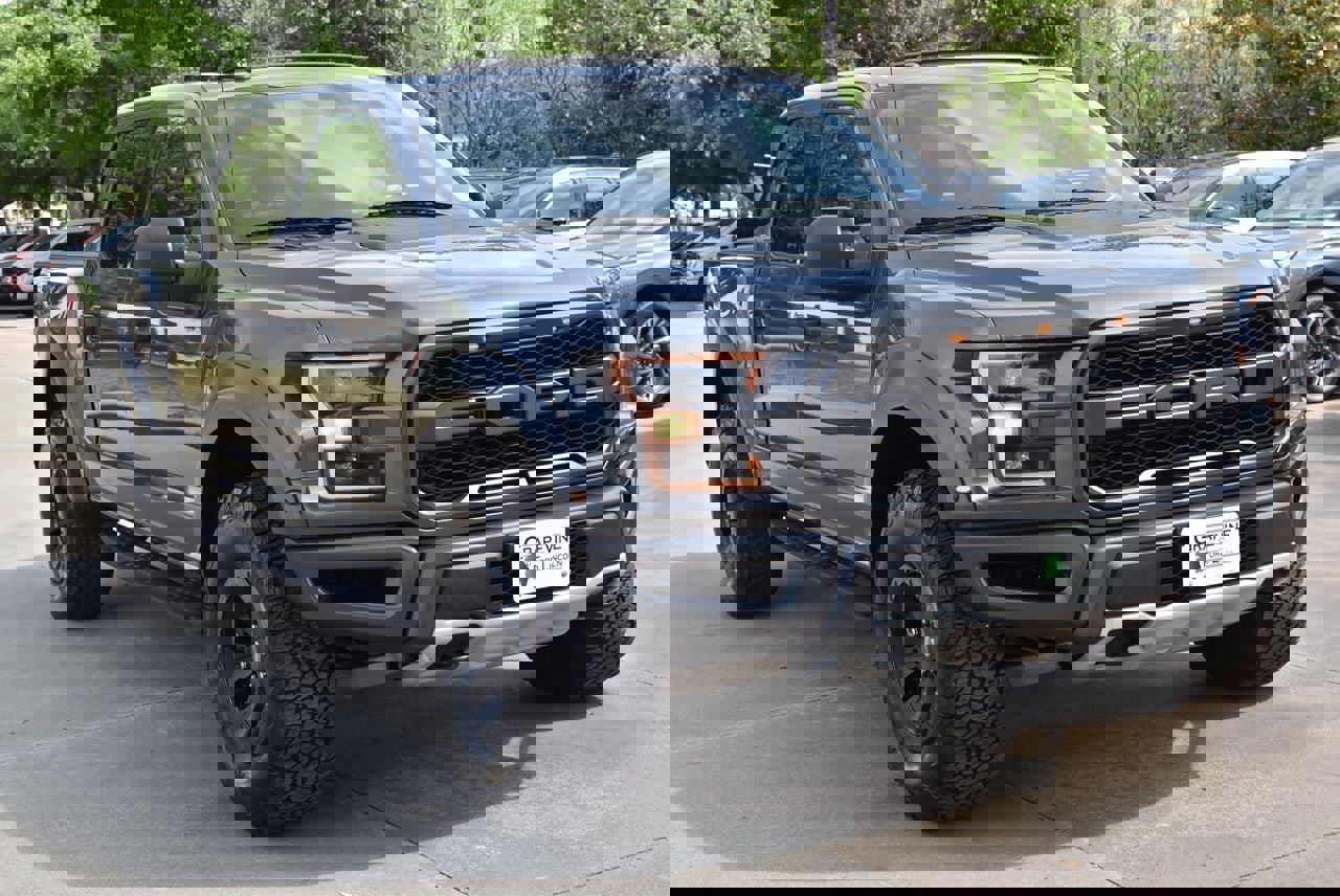 Used 2018 Ford F150 Raptor w/ Equipment Group 801A Mid image 4