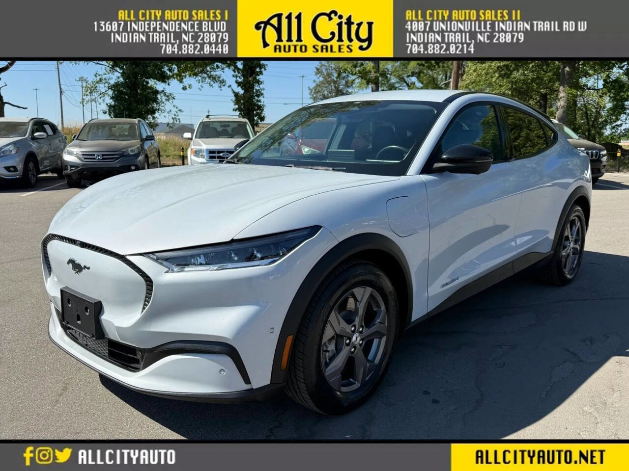 Used 2023 Ford Mustang Mach-E Select RWD image 3
