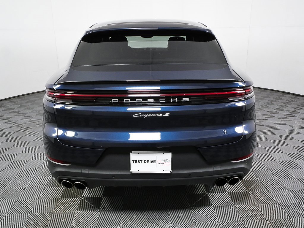 Certified 2025 Porsche Cayenne S image 33