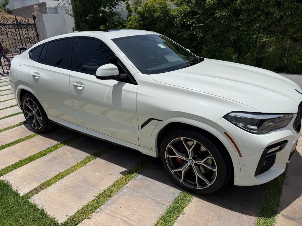 Used 2021 BMW X6 sDrive40i w/ M Sport Package RWD image 2