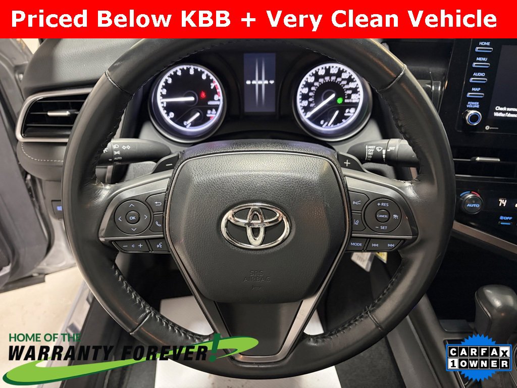 Used 2024 Toyota Camry SE image 11