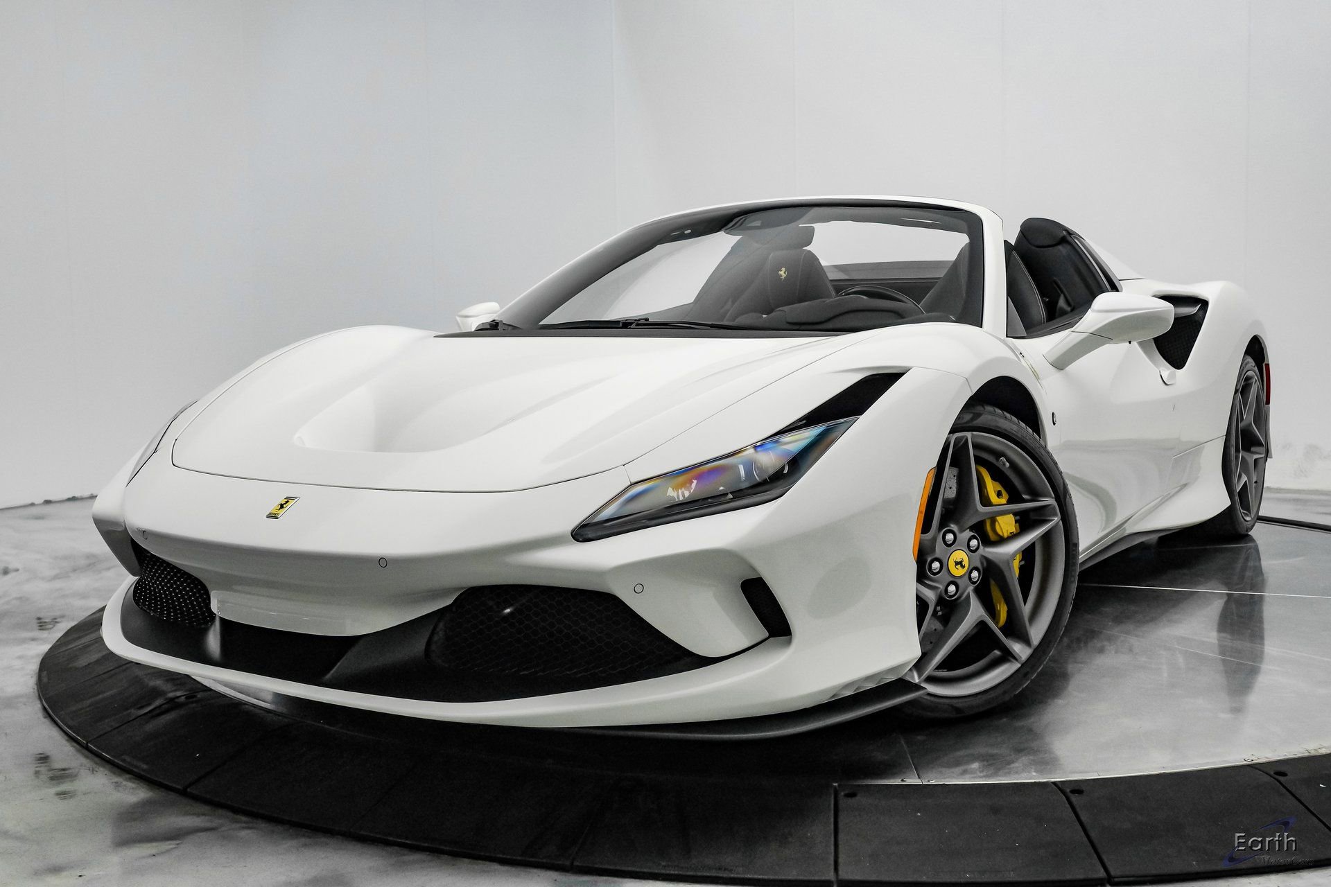 Used 2022 Ferrari F8 Tributo image 6