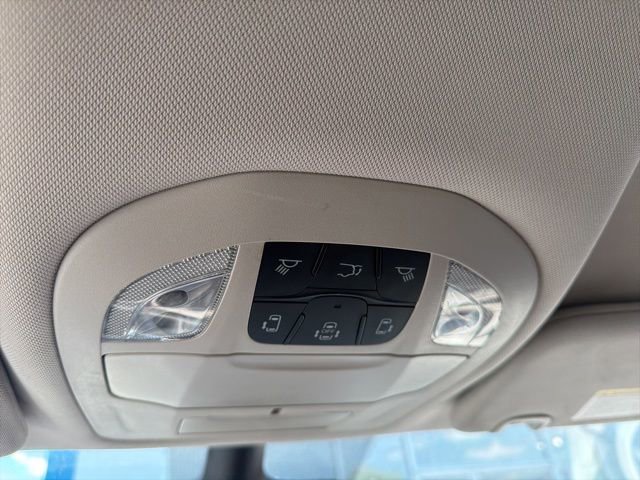 Used 2024 Chrysler Pacifica Touring-L FWD image 18