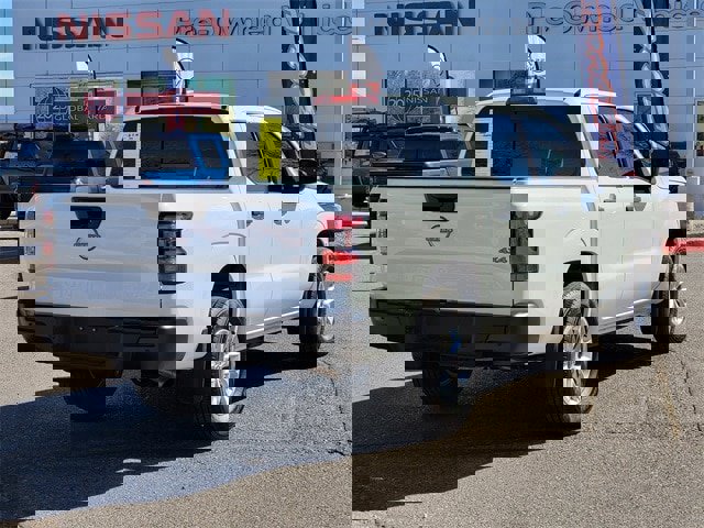 Certified 2025 Nissan Frontier S image 3